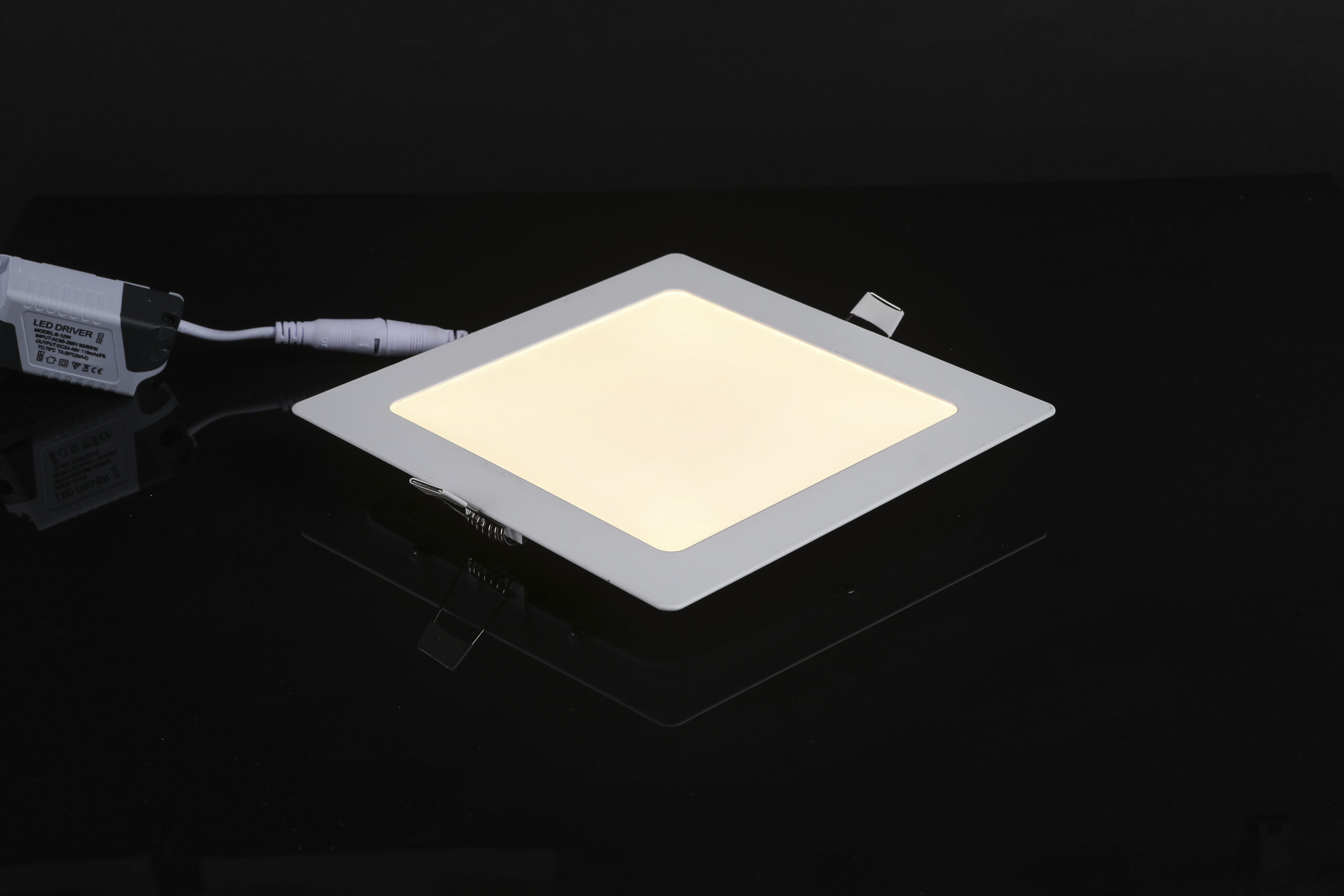 Square Flush-mounted Ultra-thin LED panel lights